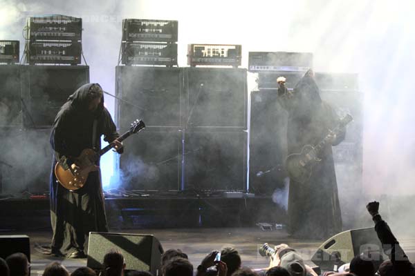 SUNN O))) - 2009-05-27 - PARIS - Espace Charlie Parker - Grande Halle - 